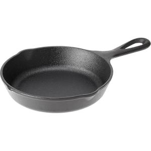 Lodge Wildlife Series – 6.5″ Cast Iron Skillet with Wolf Scene(6.5″)